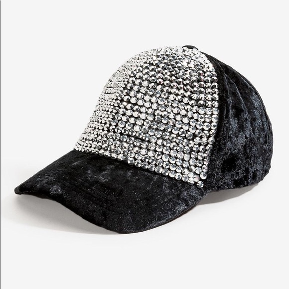 Bejeweled Velvet Cap! - Picture 6 of 7